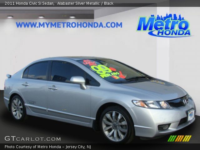 2011 Honda Civic Si Sedan in Alabaster Silver Metallic