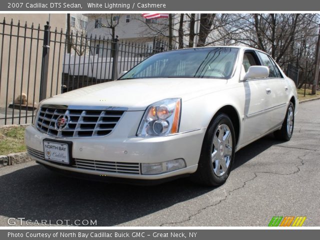 2007 Cadillac DTS Sedan in White Lightning