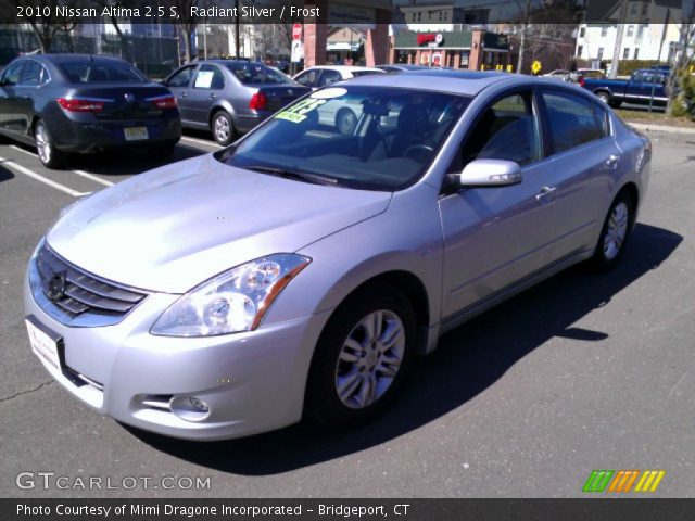 2010 Nissan Altima 2.5 S in Radiant Silver
