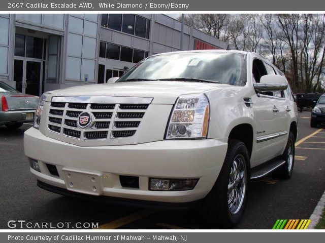 2007 Cadillac Escalade AWD in White Diamond