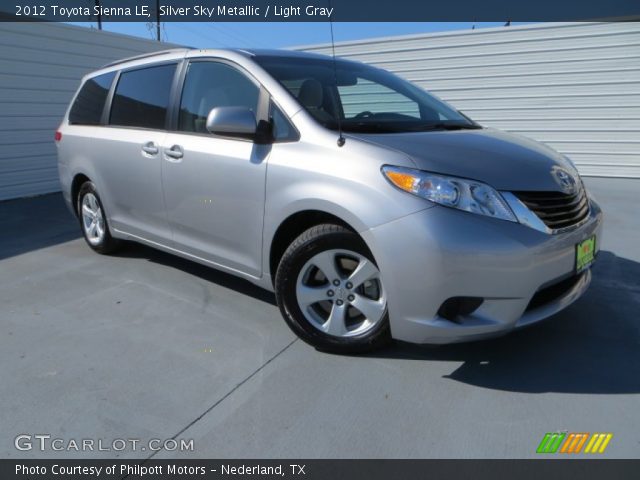 2012 Toyota Sienna LE in Silver Sky Metallic