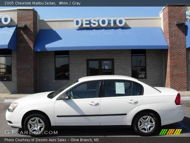 2005 Chevrolet Malibu Sedan in White