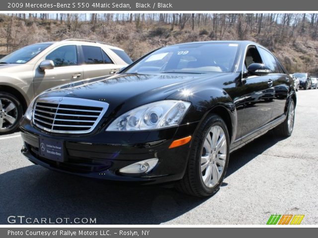 2009 Mercedes-Benz S 550 4Matic Sedan in Black