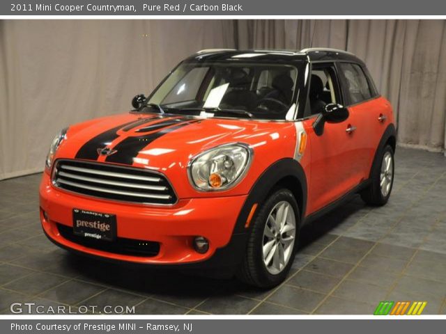 2011 Mini Cooper Countryman in Pure Red