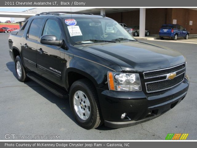 2011 Chevrolet Avalanche LT in Black