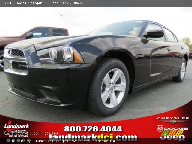 2013 Dodge Charger SE in Pitch Black