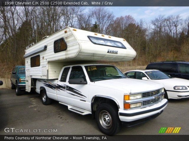 1998 Chevrolet C/K 2500 C2500 Extended Cab in White