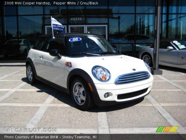 2008 Mini Cooper Hardtop in Pepper White