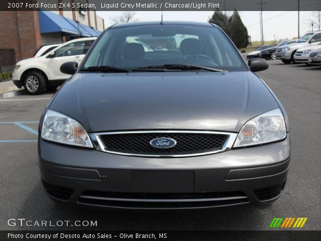 2007 Ford Focus ZX4 S Sedan in Liquid Grey Metallic