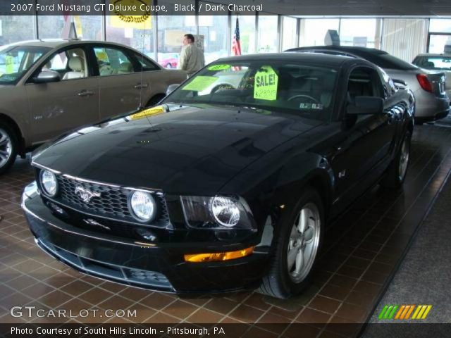 2007 Ford Mustang GT Deluxe Coupe in Black