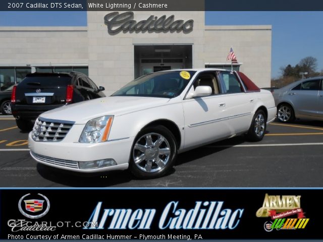 2007 Cadillac DTS Sedan in White Lightning