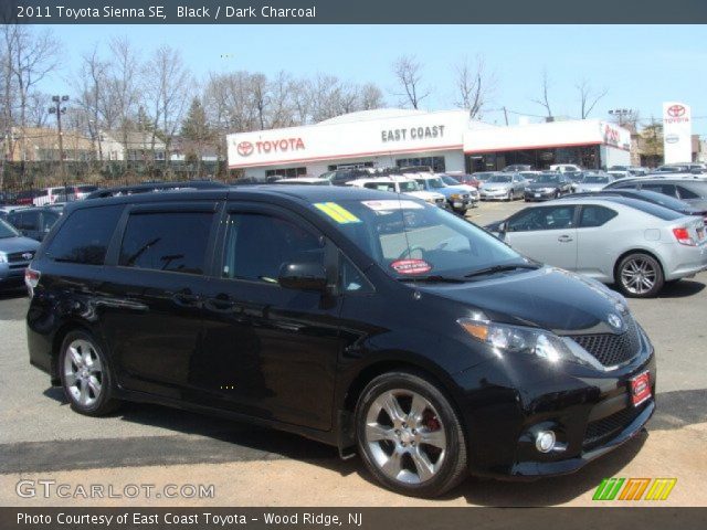 2011 Toyota Sienna SE in Black