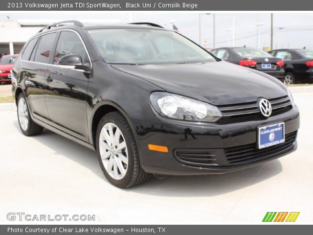 2013 Volkswagen Jetta TDI SportWagen in Black Uni