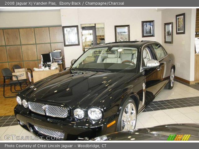 2008 Jaguar XJ Vanden Plas in Ebony Black