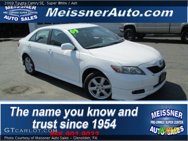 2009 Toyota Camry SE in Super White