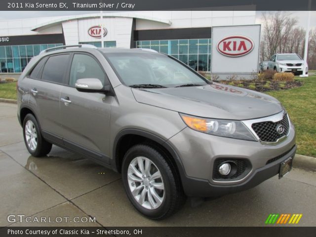 2011 Kia Sorento EX in Titanium Silver