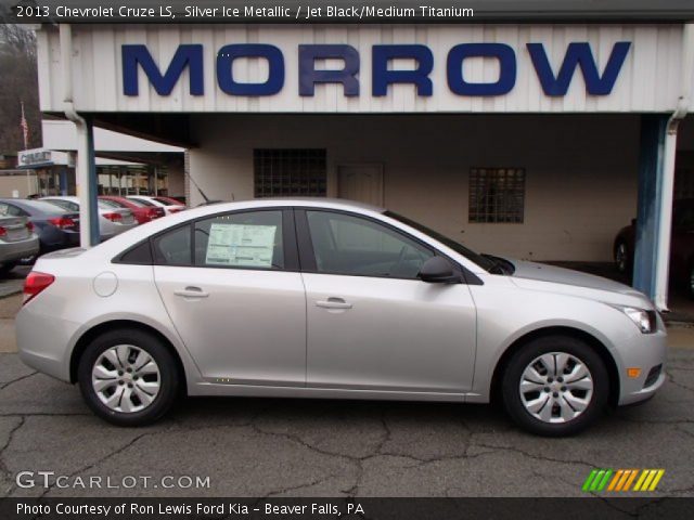 2013 Chevrolet Cruze LS in Silver Ice Metallic