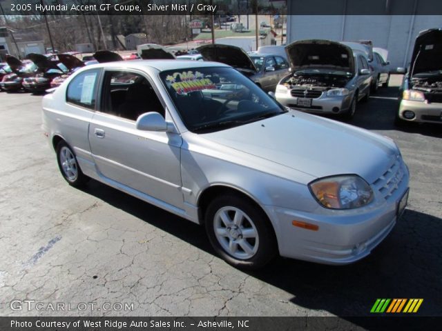 2005 Hyundai Accent GT Coupe in Silver Mist