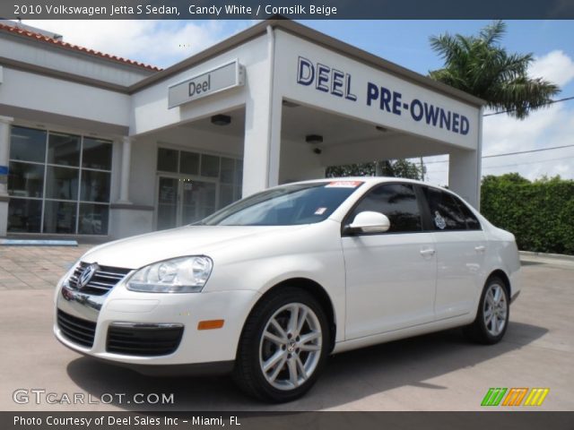 2010 Volkswagen Jetta S Sedan in Candy White