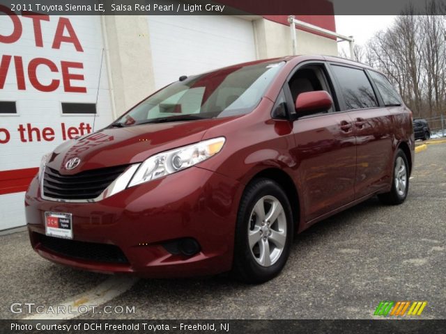 2011 Toyota Sienna LE in Salsa Red Pearl