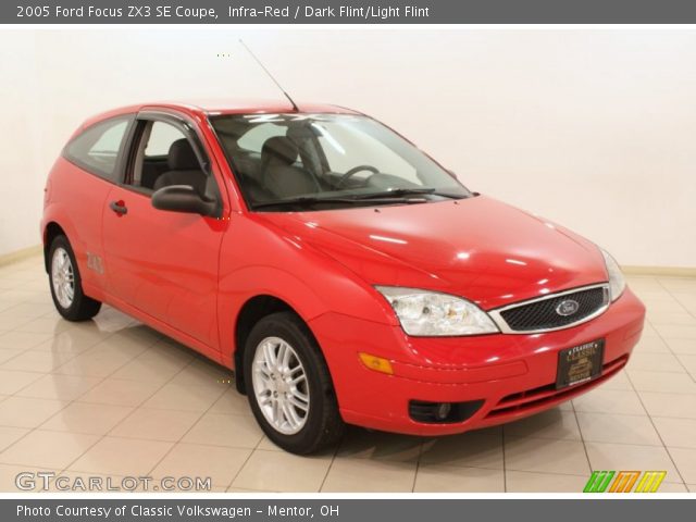 2005 Ford Focus ZX3 SE Coupe in Infra-Red