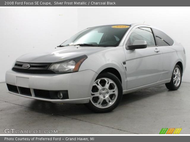2008 Ford Focus SE Coupe in Silver Frost Metallic