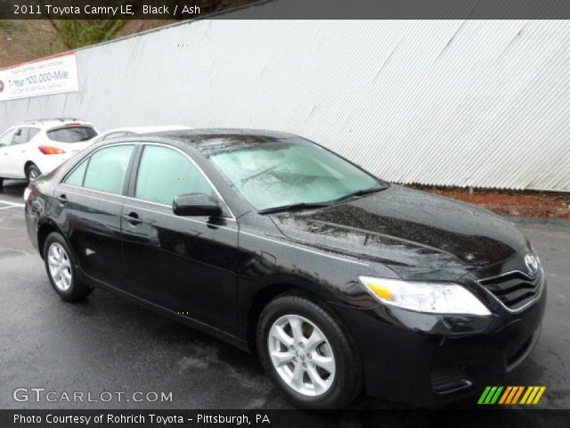 2011 Toyota Camry LE in Black