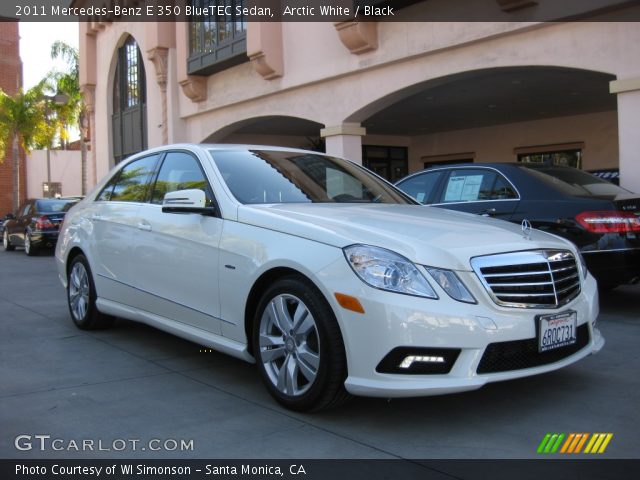 2011 Mercedes-Benz E 350 BlueTEC Sedan in Arctic White