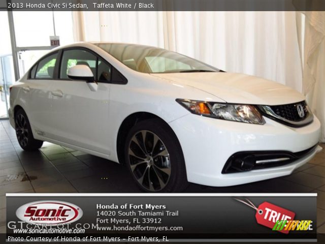 2013 Honda Civic Si Sedan in Taffeta White