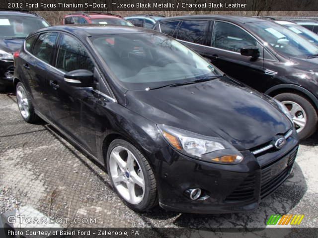 2012 Ford Focus Titanium 5-Door in Tuxedo Black Metallic