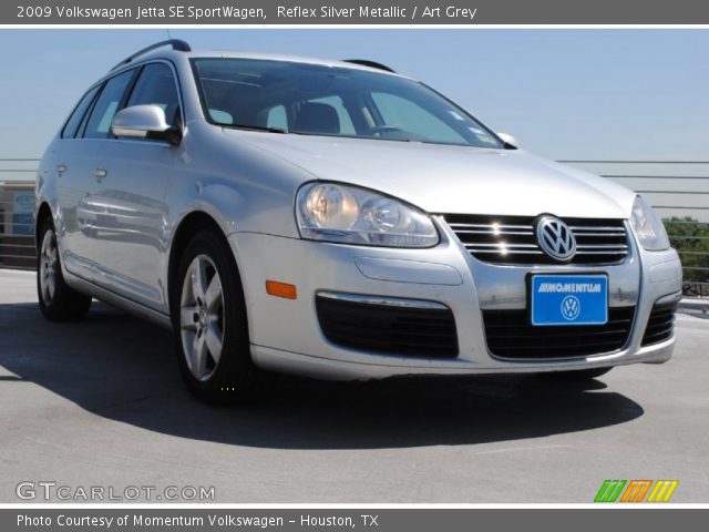 2009 Volkswagen Jetta SE SportWagen in Reflex Silver Metallic