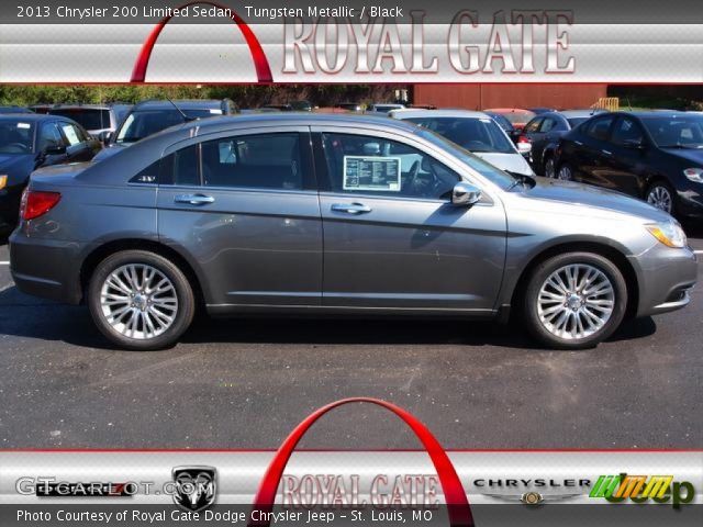 2013 Chrysler 200 Limited Sedan in Tungsten Metallic