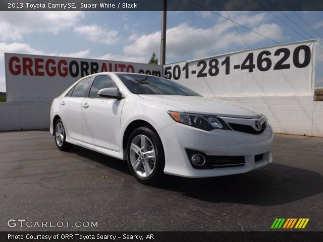 2013 Toyota Camry SE in Super White