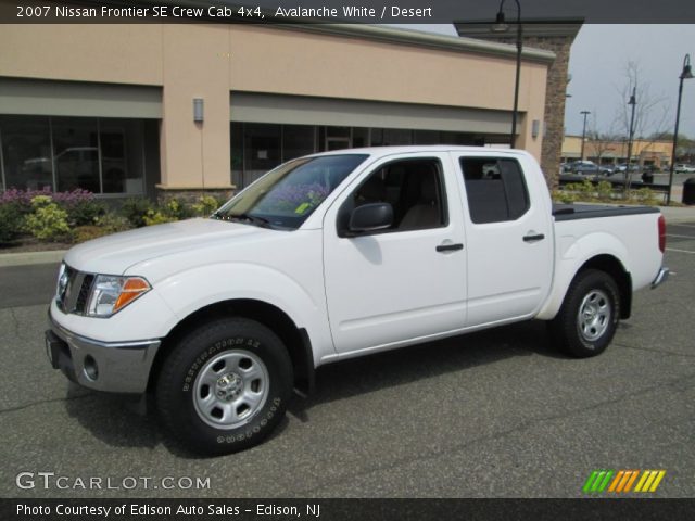 2007 Nissan Frontier SE Crew Cab 4x4 in Avalanche White