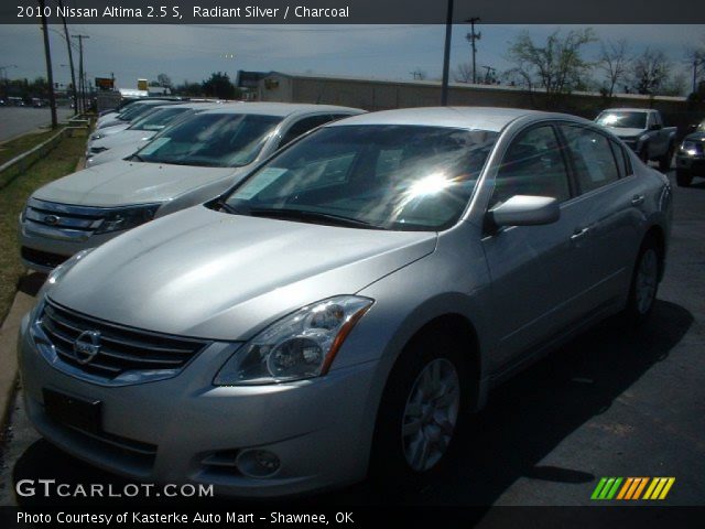 2010 Nissan Altima 2.5 S in Radiant Silver