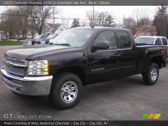 2013 Chevrolet Silverado 1500 LS Extended Cab 4x4 in Black