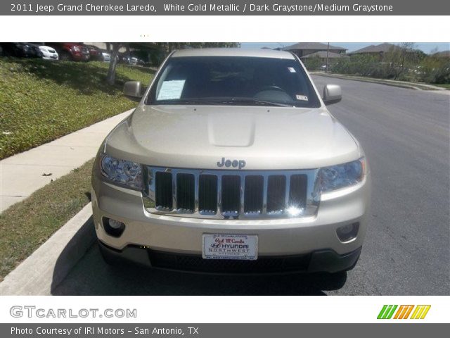 2011 Jeep Grand Cherokee Laredo in White Gold Metallic