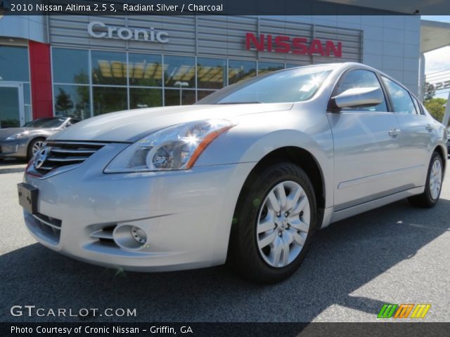 2010 Nissan Altima 2.5 S in Radiant Silver