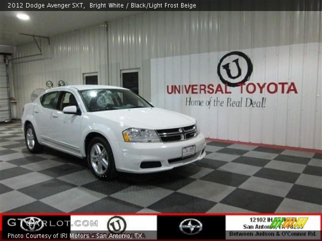 2012 Dodge Avenger SXT in Bright White