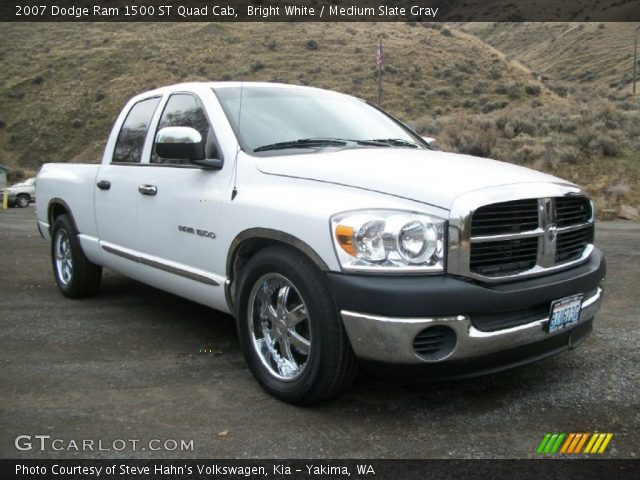 2007 Dodge Ram 1500 ST Quad Cab in Bright White