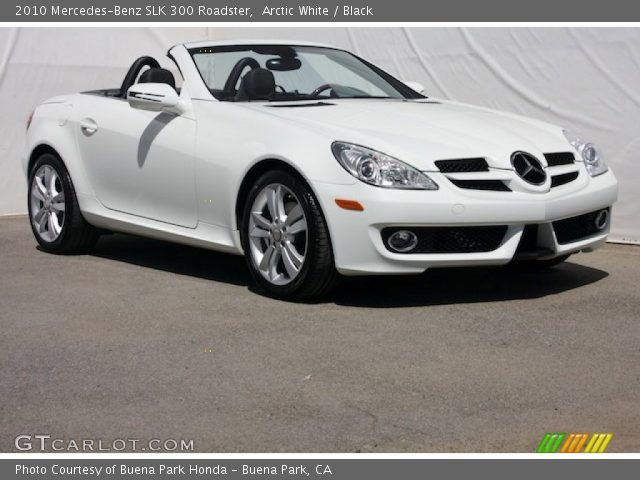 2010 Mercedes-Benz SLK 300 Roadster in Arctic White