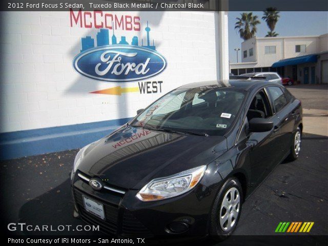 2012 Ford Focus S Sedan in Tuxedo Black Metallic