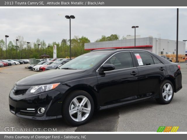 2013 Toyota Camry SE in Attitude Black Metallic