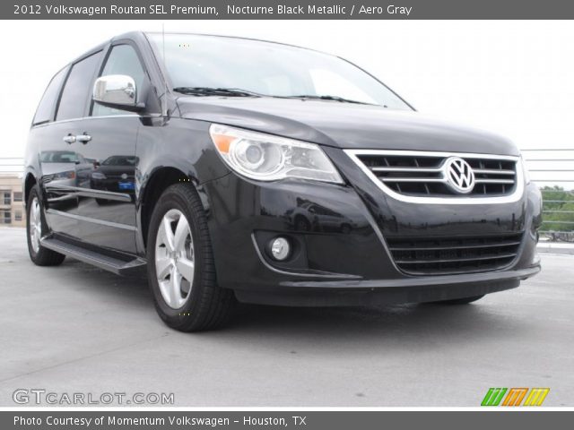 2012 Volkswagen Routan SEL Premium in Nocturne Black Metallic