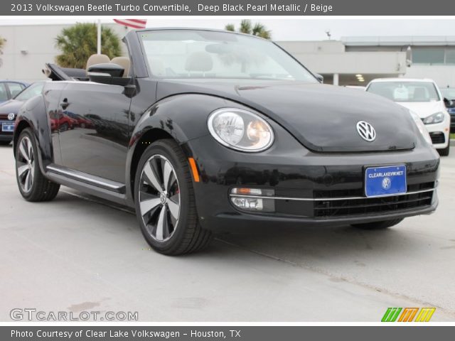 2013 Volkswagen Beetle Turbo Convertible in Deep Black Pearl Metallic