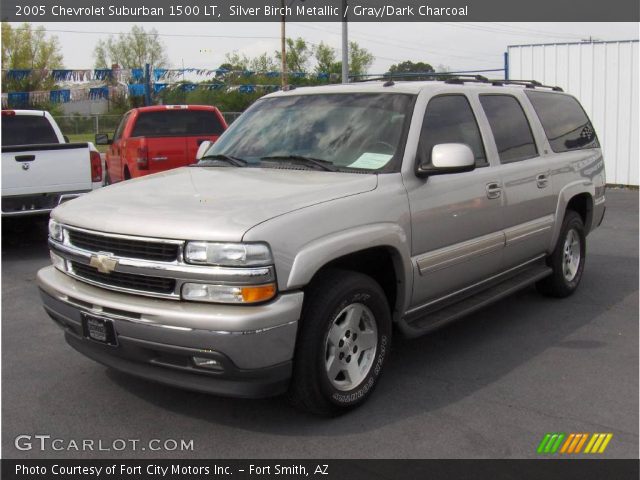 2005 Chevrolet Suburban 1500 LT in Silver Birch Metallic