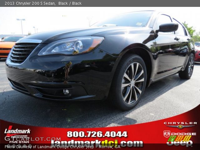 2013 Chrysler 200 S Sedan in Black