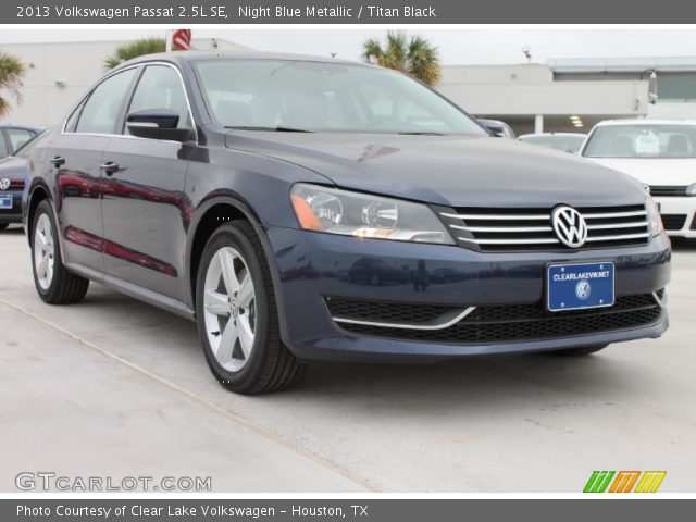 2013 Volkswagen Passat 2.5L SE in Night Blue Metallic