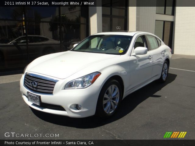 2011 Infiniti M 37 Sedan in Moonlight White