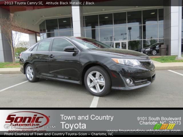 2013 Toyota Camry SE in Attitude Black Metallic